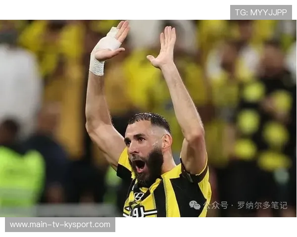 本泽马首战沙特新月闪耀，进攻表现力压群雄