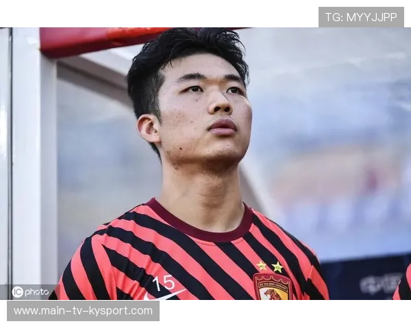 辽宁铁人16名新援就位，严鼎皓中场指挥官